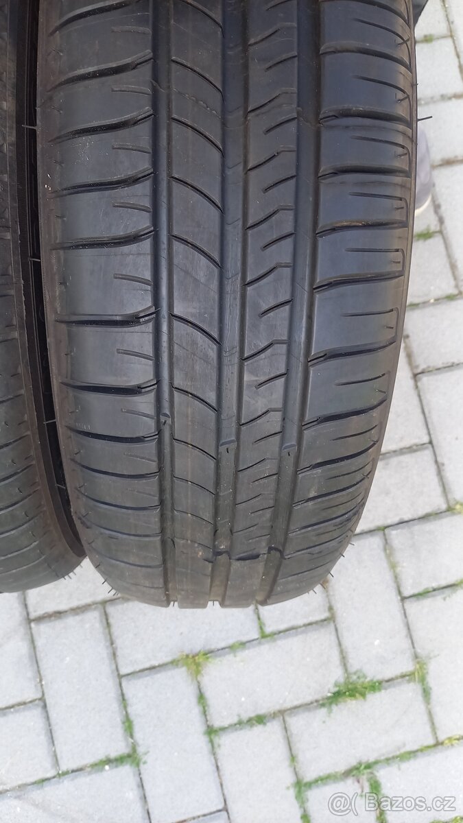 Letní pneu 185/65 r15