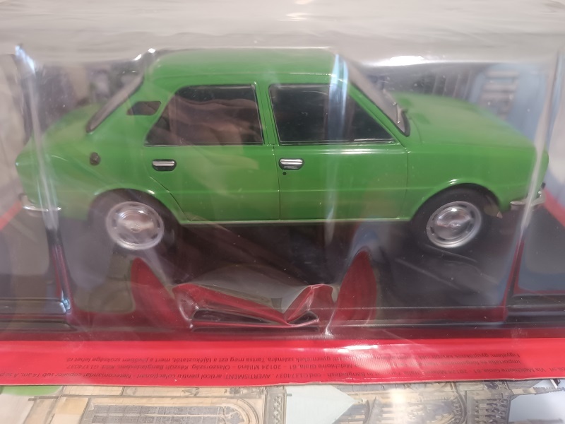 Hachette 1/24 Škoda 105L