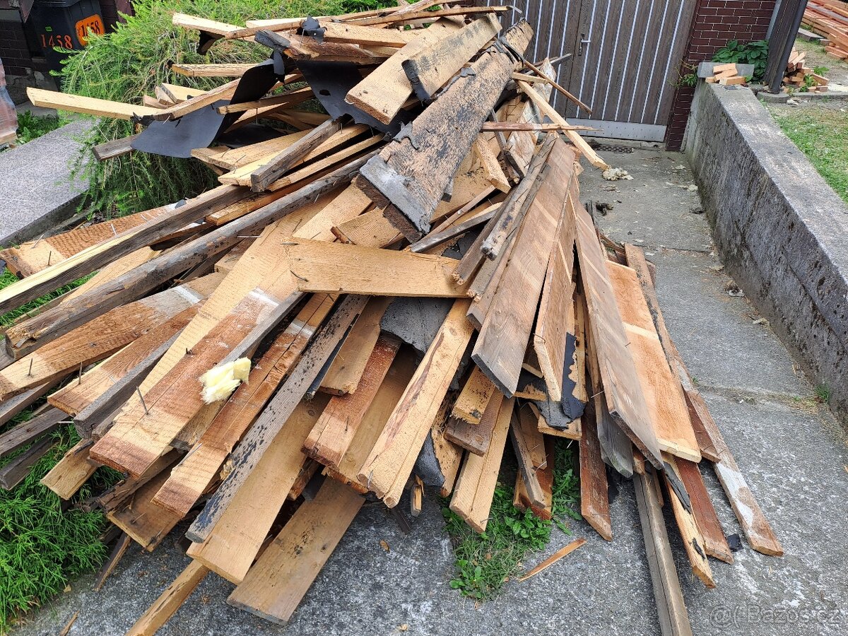 Dřevo - dřevěné desky na podpal