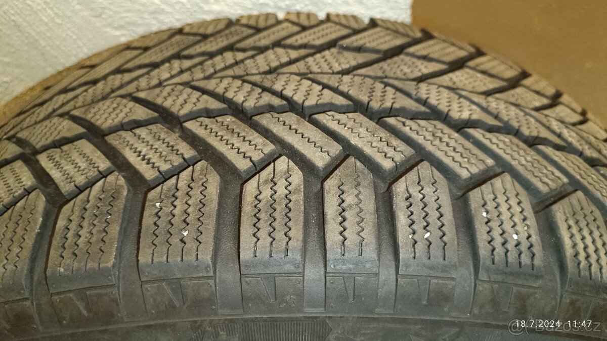 Zimní pneu 225/60R17 103H XL