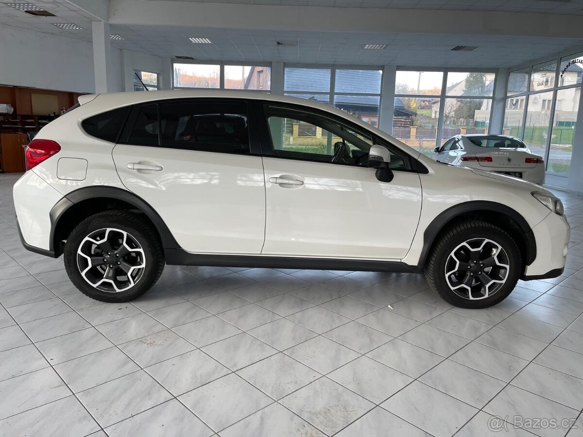 Subaru XV 2.0d, 2013, KAMERA, servis SUBARU