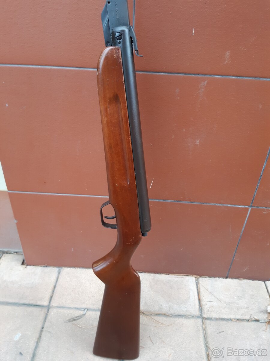 Vzduchovka Slávia 631 model 77