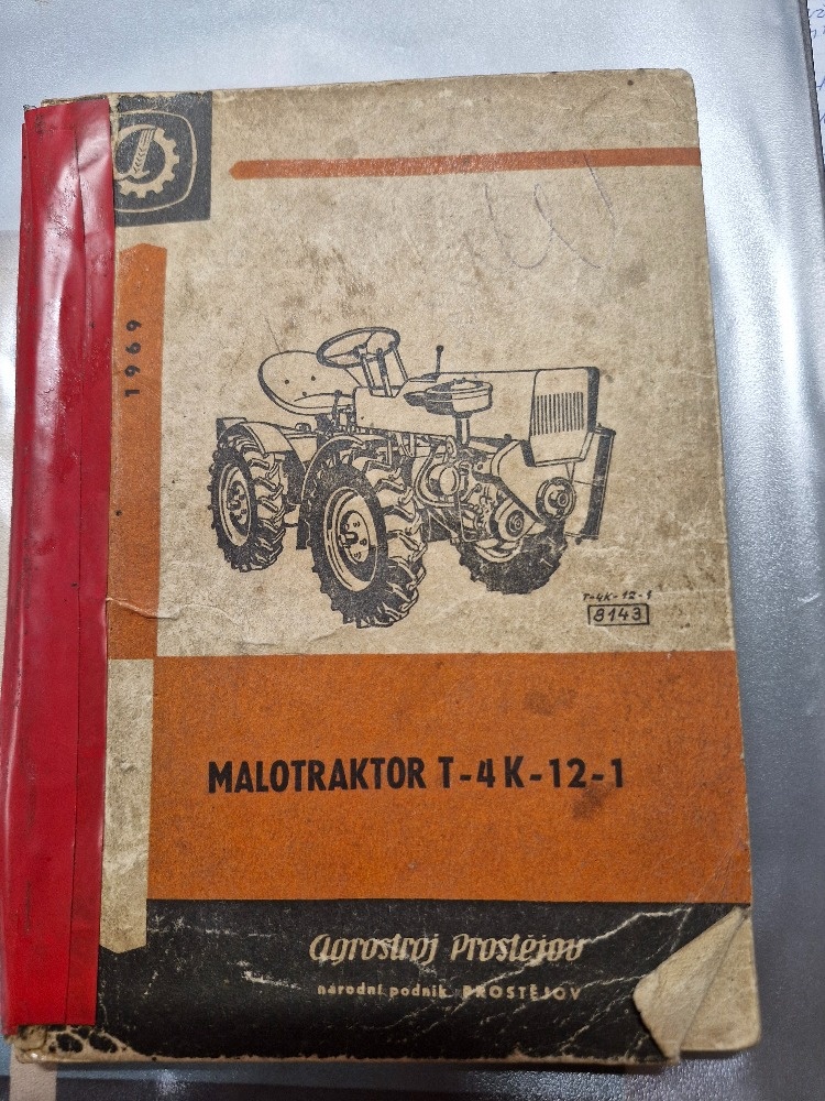 PRODÁM MALOTRAKTOR T-4K-12-1 HOLDR