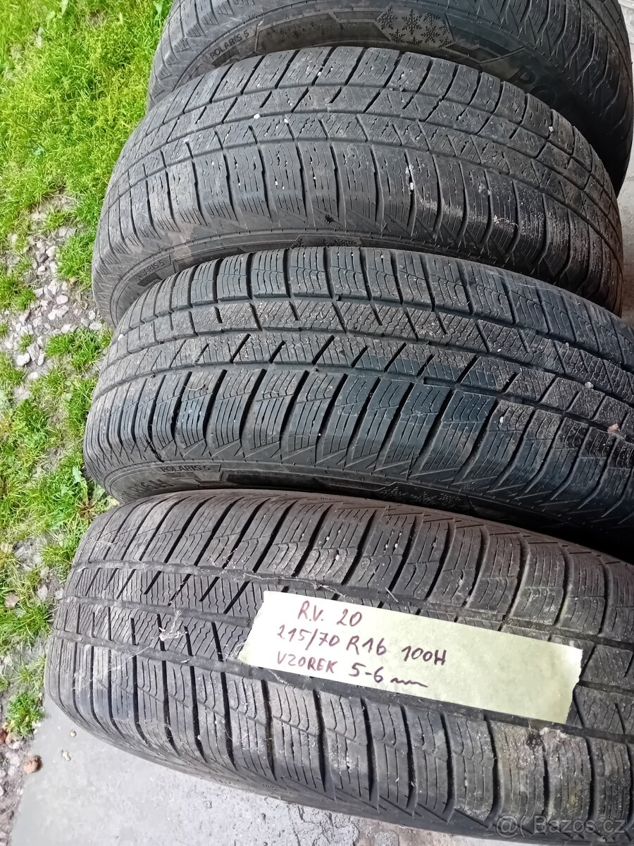 Zimní 215/70R16