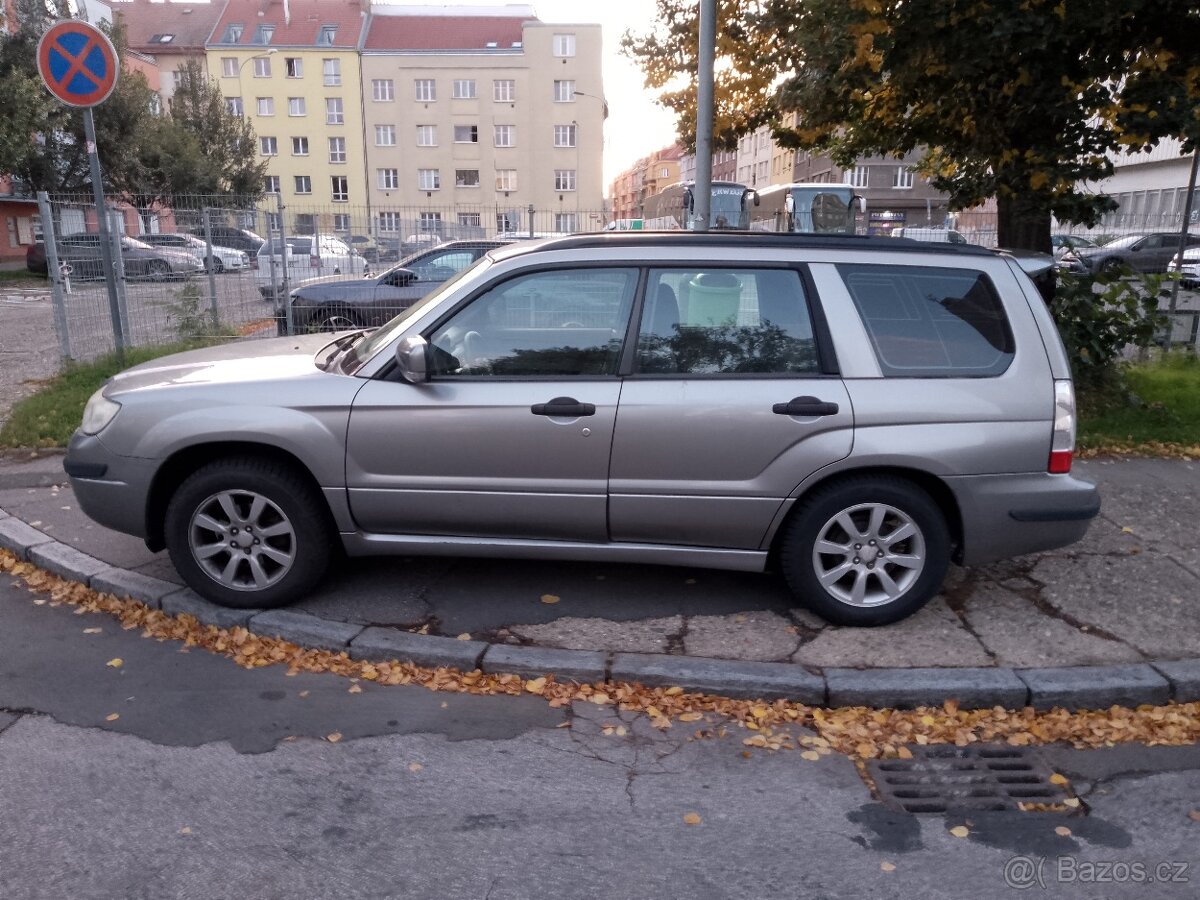 Subaru Forester 2.0 najeto jen 67tkm