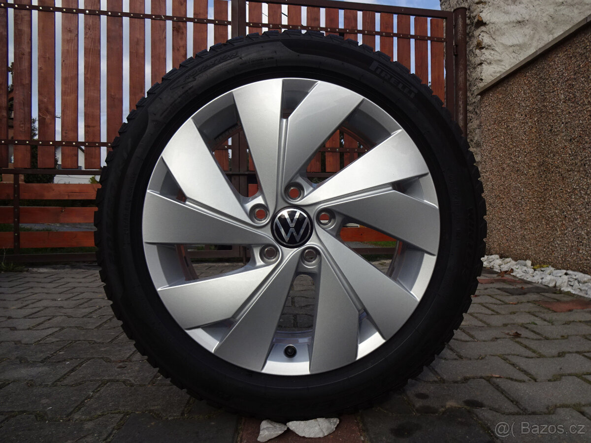 ZÁNOVNÍ ZIMNÍ ORIGINÁL VW ŠKODA 17" Pirelli 205/50R17