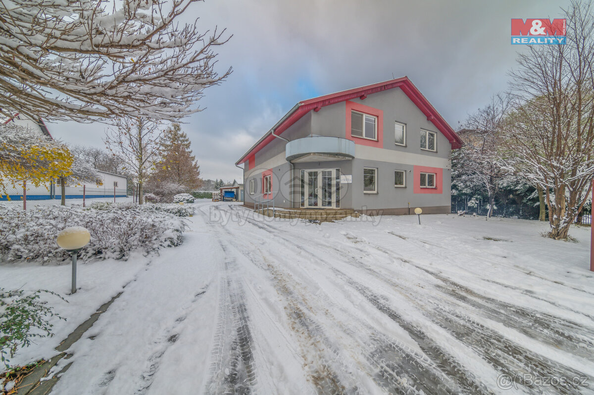 Pronájem kancelářského prostoru, 100 m², Třinec, ul. U parku