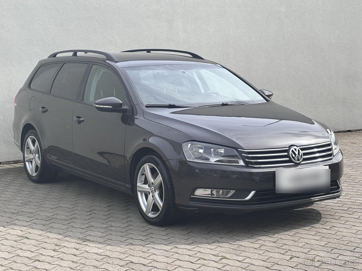 Volkswagen Passat 1.6TDi ,  77 kW nafta, 2011