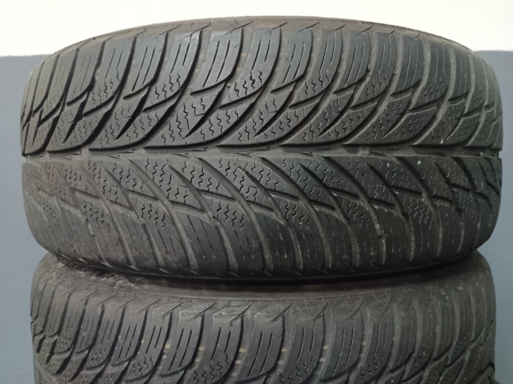 205/50 R17 UNIROYAL (4616)