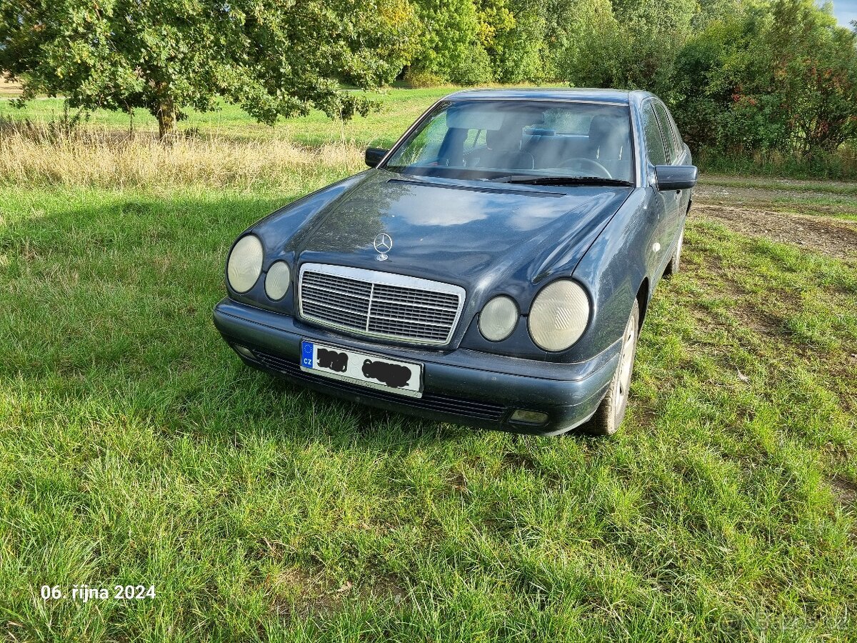 Mercedes Benz E290td w210