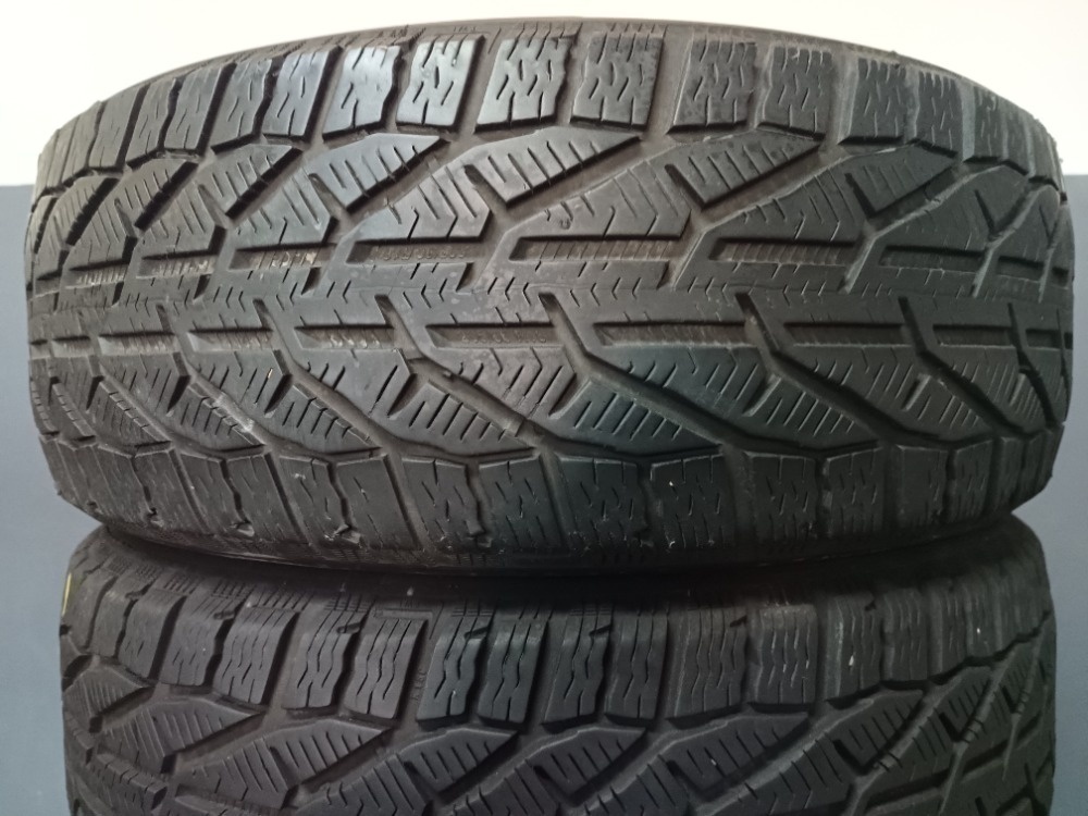 235/60 R18 RIKEN (3221)