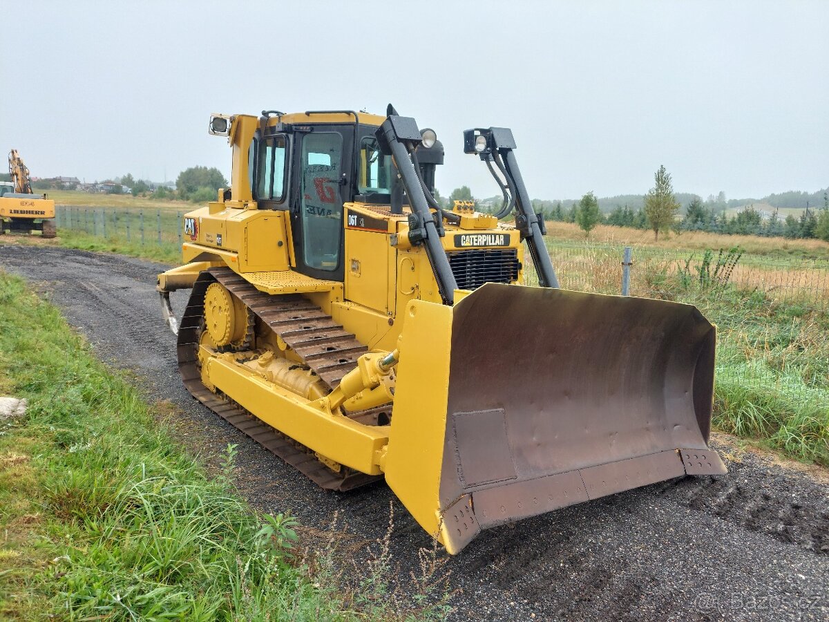 Caterpillar CAT D6T XL Ripper