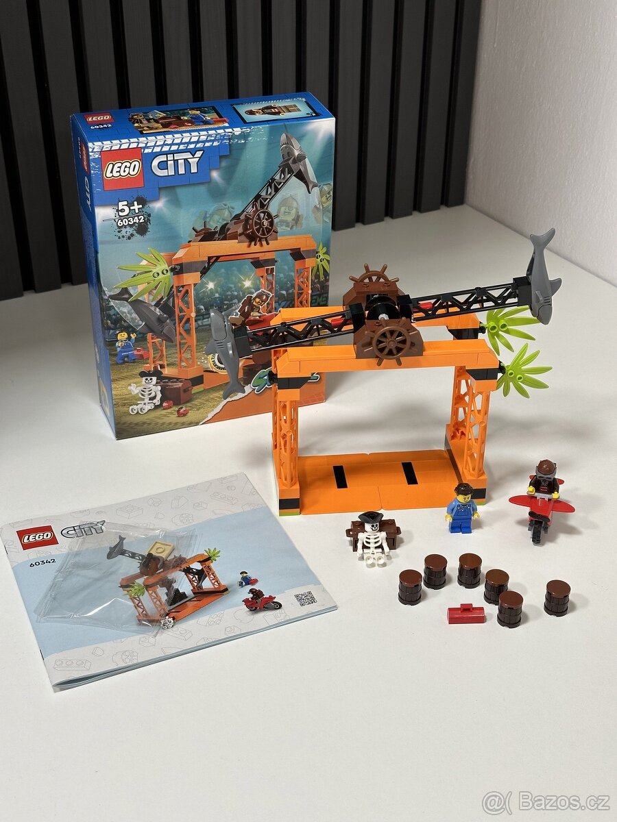 LEGO City 60342 Žraločí kaskadérská výzva