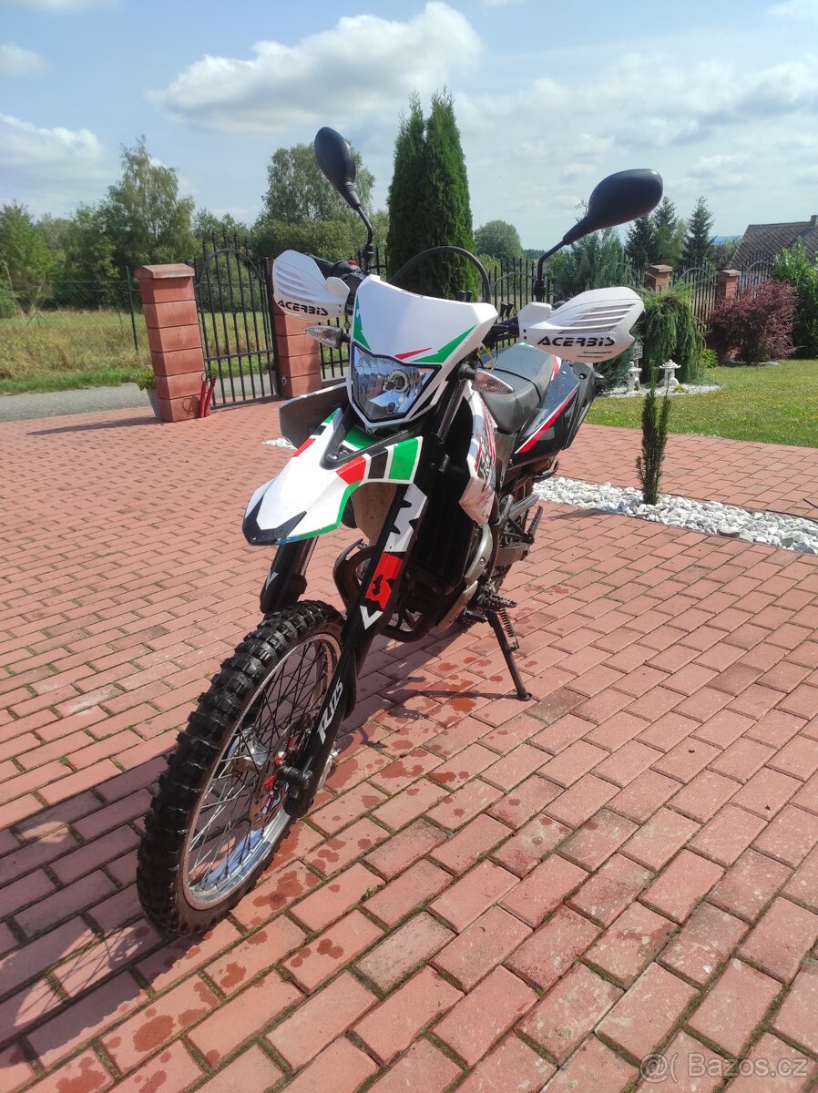 Yamaha 125 R