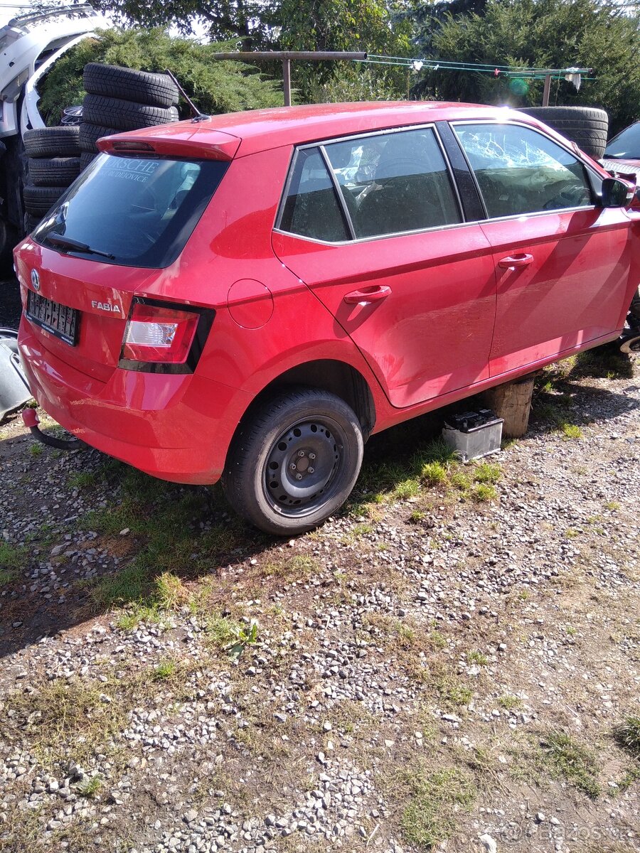 nd z škoda fabia 3 999tsi červená modrá stříbrná bílá