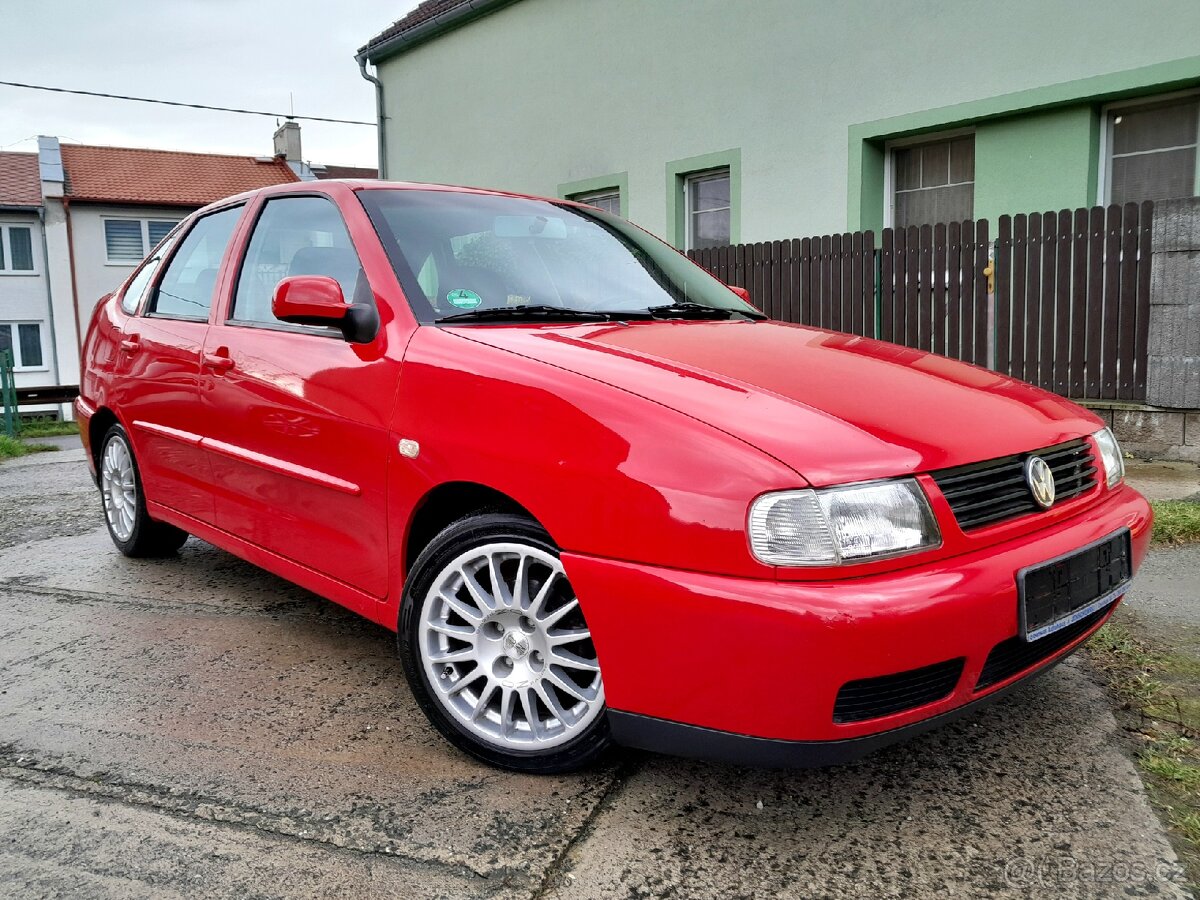 VW Polo 1.4MPI 44kW rok 2000 naj.74tis. NOVÁ STK