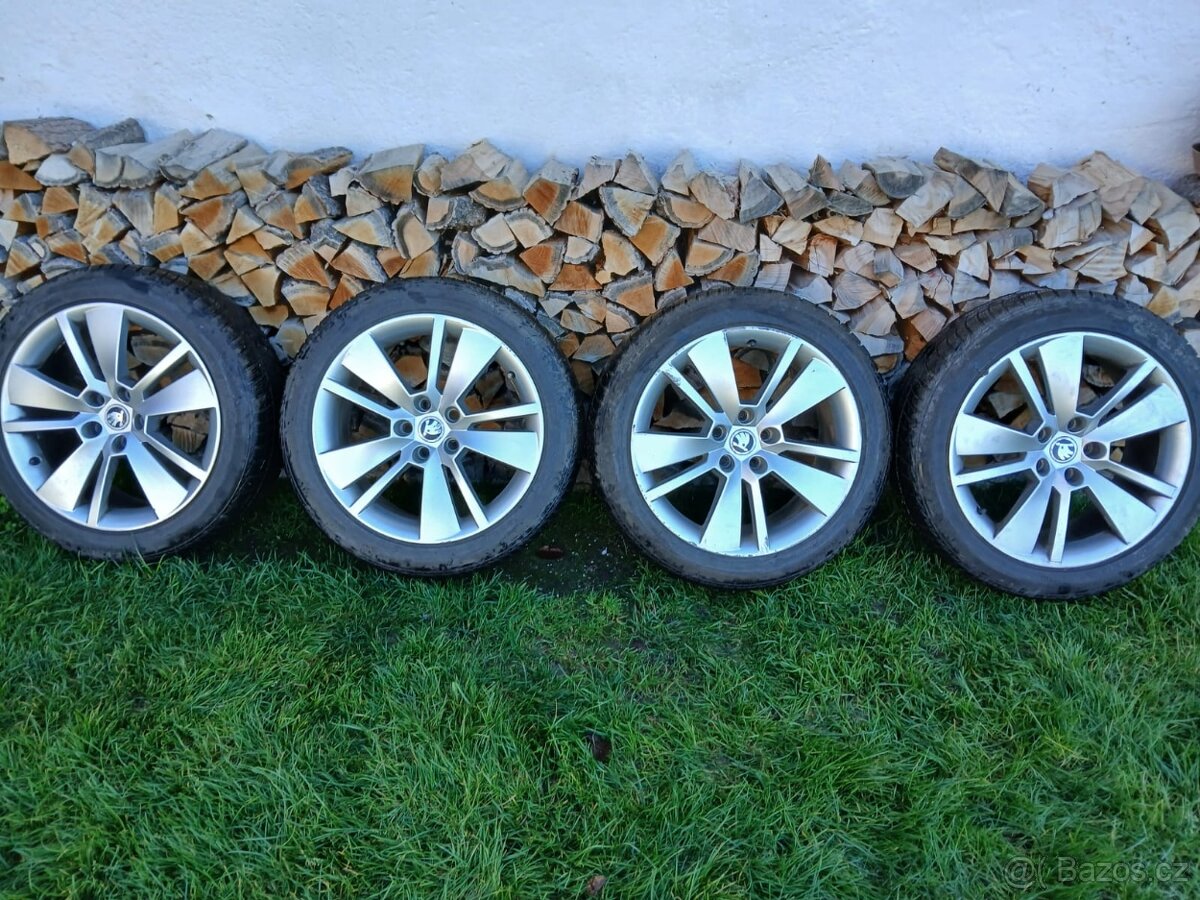 Alu kola Škoda ZENITH 18" a zimni pneu 235/45,R18