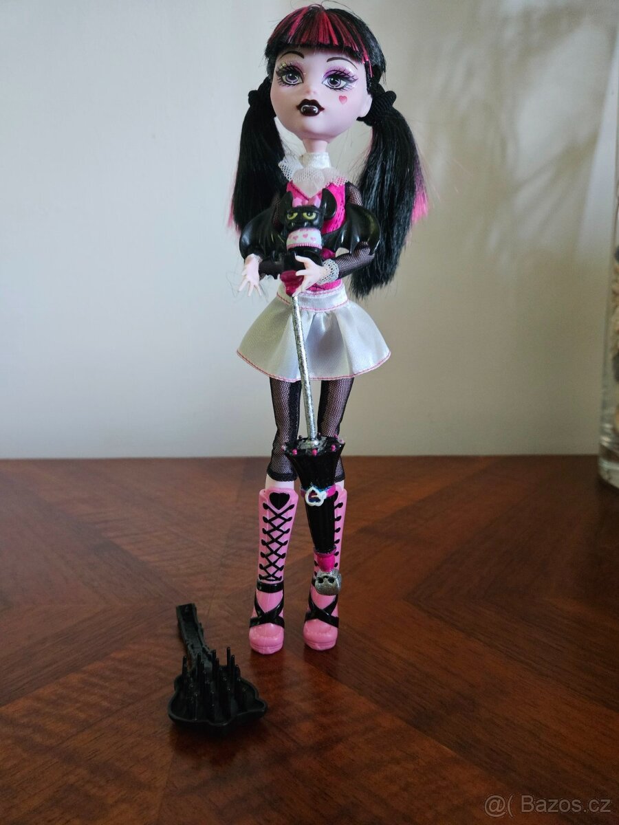 Monster high Draculaura Basic