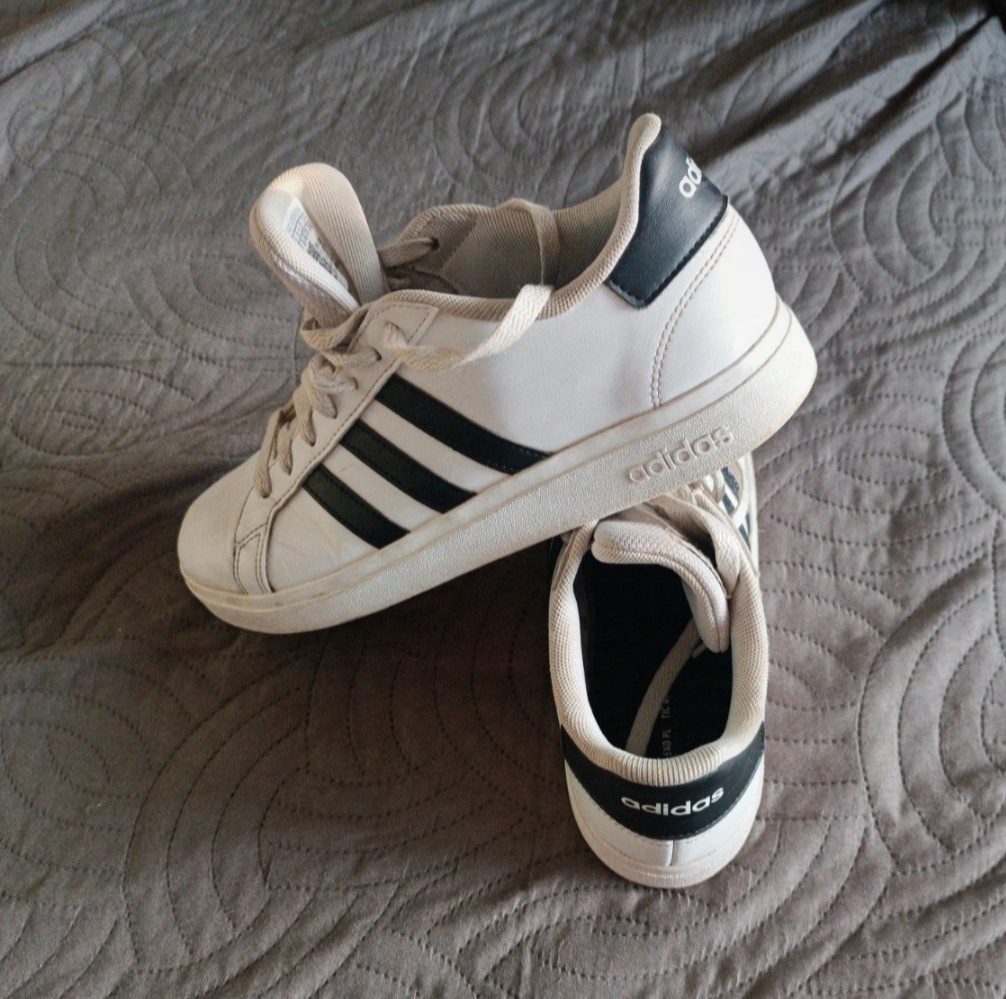 Adidas tenisky  velikost 40