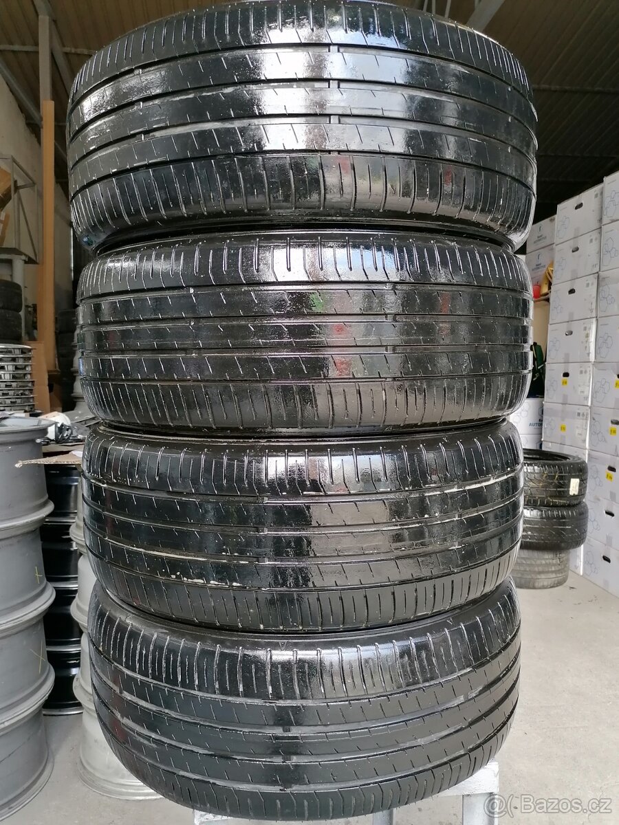 Letní pneu = 215/55 R17 = FALKEN