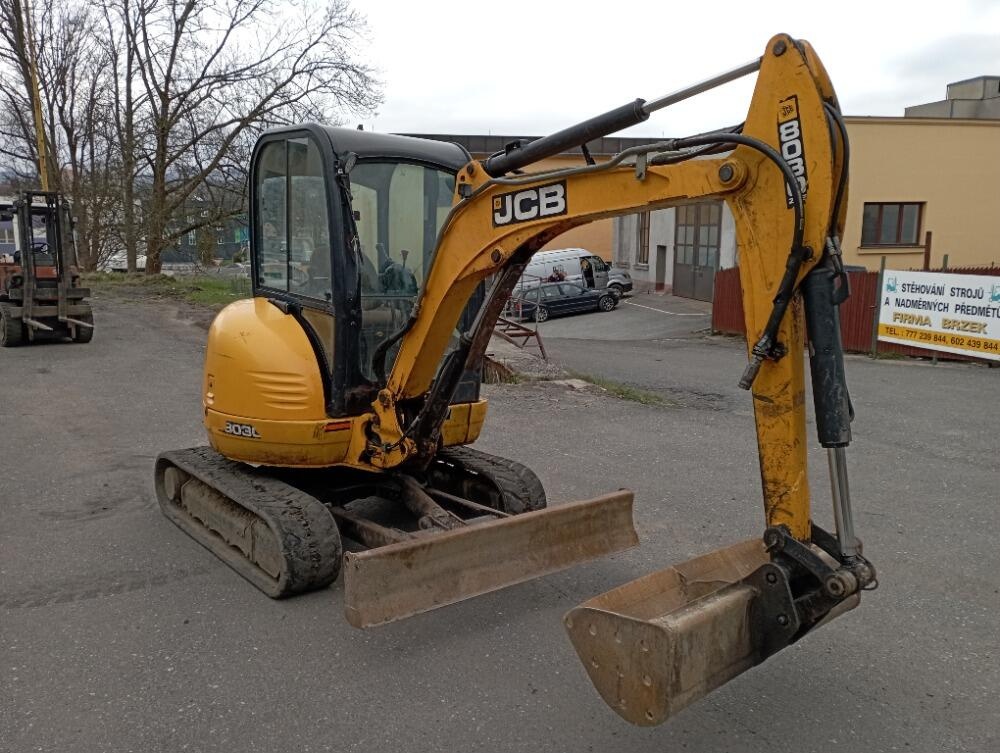 Minibagr JCB 8030