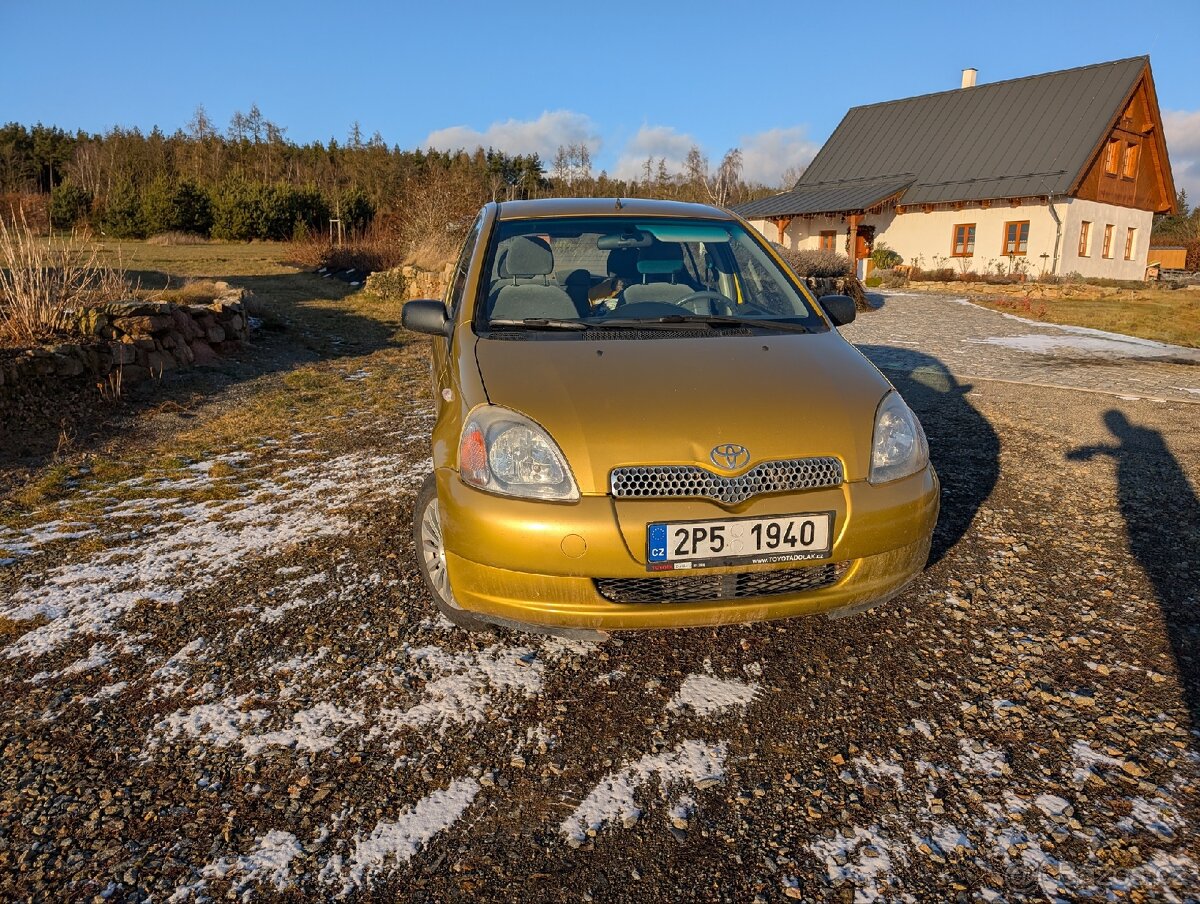 Toyota Yaris 1.3, 63kW, r.v.2000