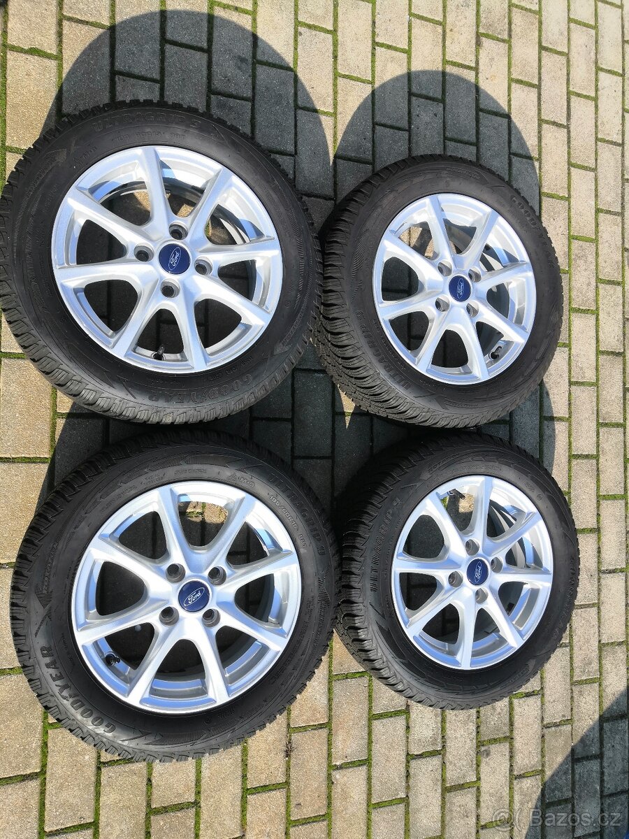 Zimní ALU sada Ford 195/60 R15 TPMS