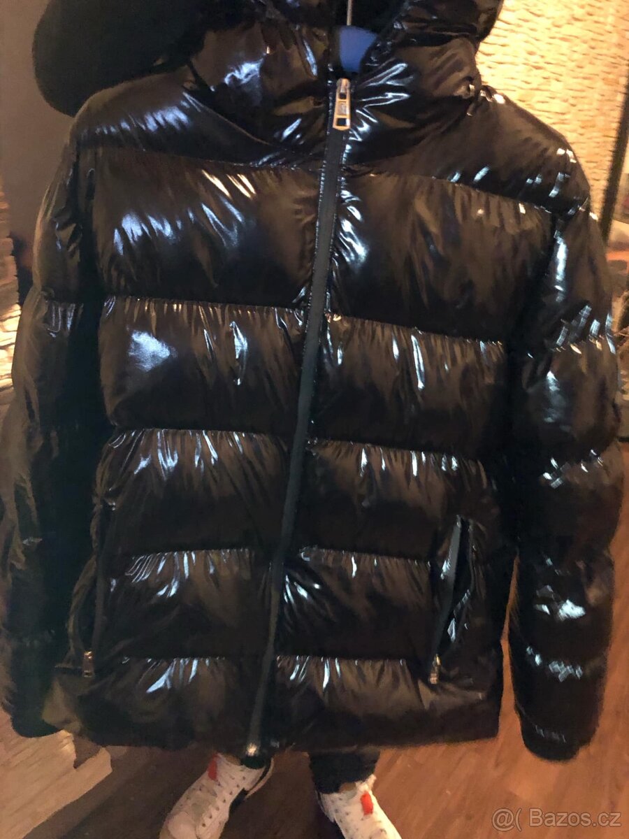 Moncler zimní bunda