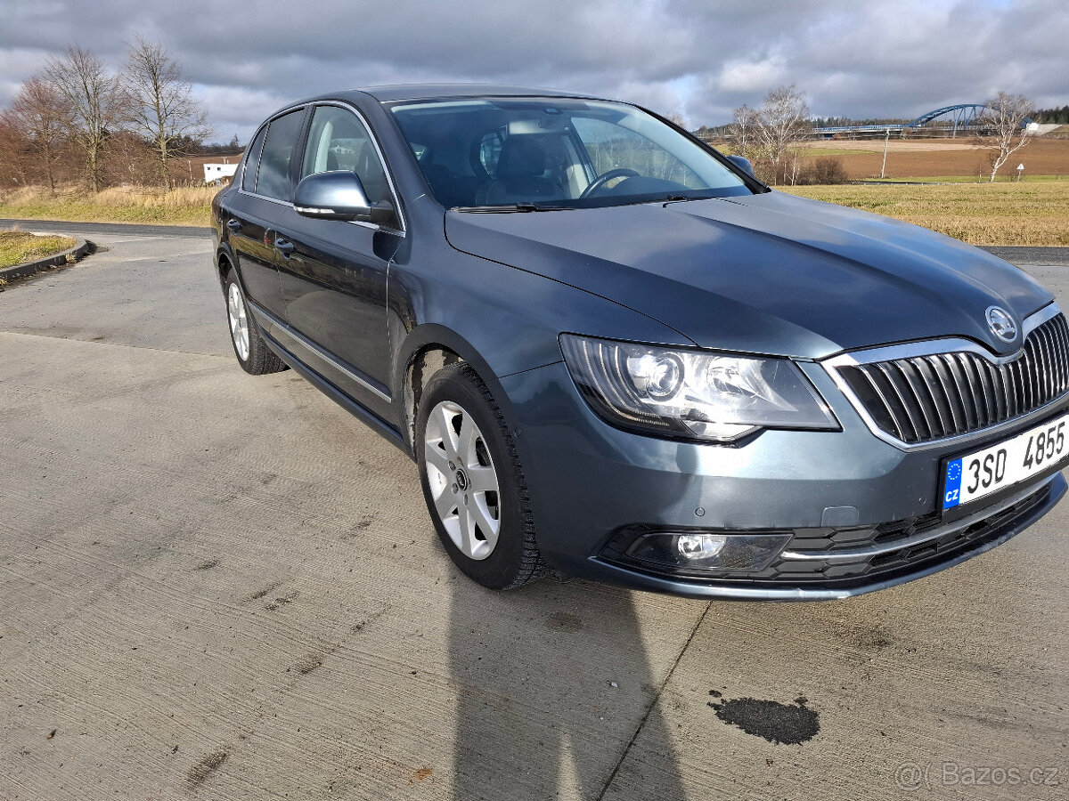 ŠKODA SUPERB  DSG   4x4   125 KW   ČR    154500 km