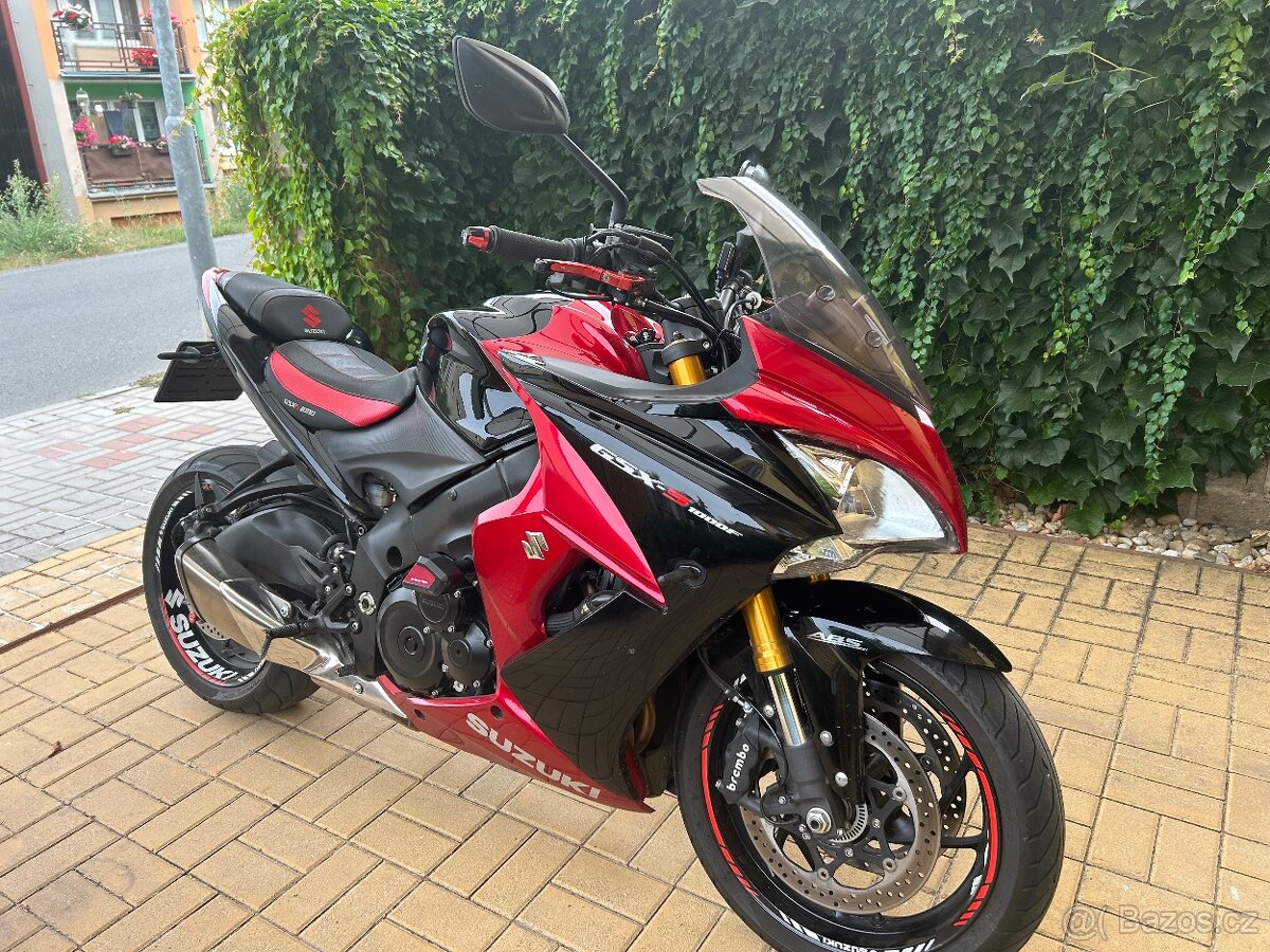 SUZUKI GSX S1000 F šlechta největší