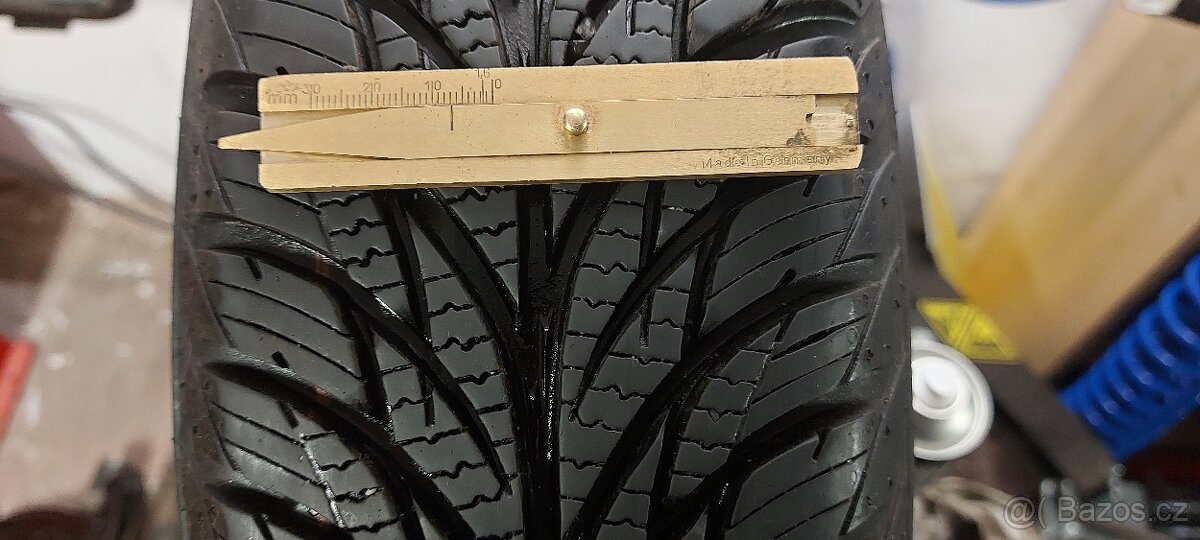 Celoroční pneu 155/80R13 Matador