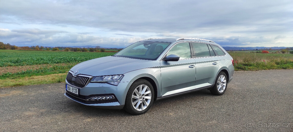 Škoda SUPERB Combi III 3 2.0 TDI DSG Style navi DPH