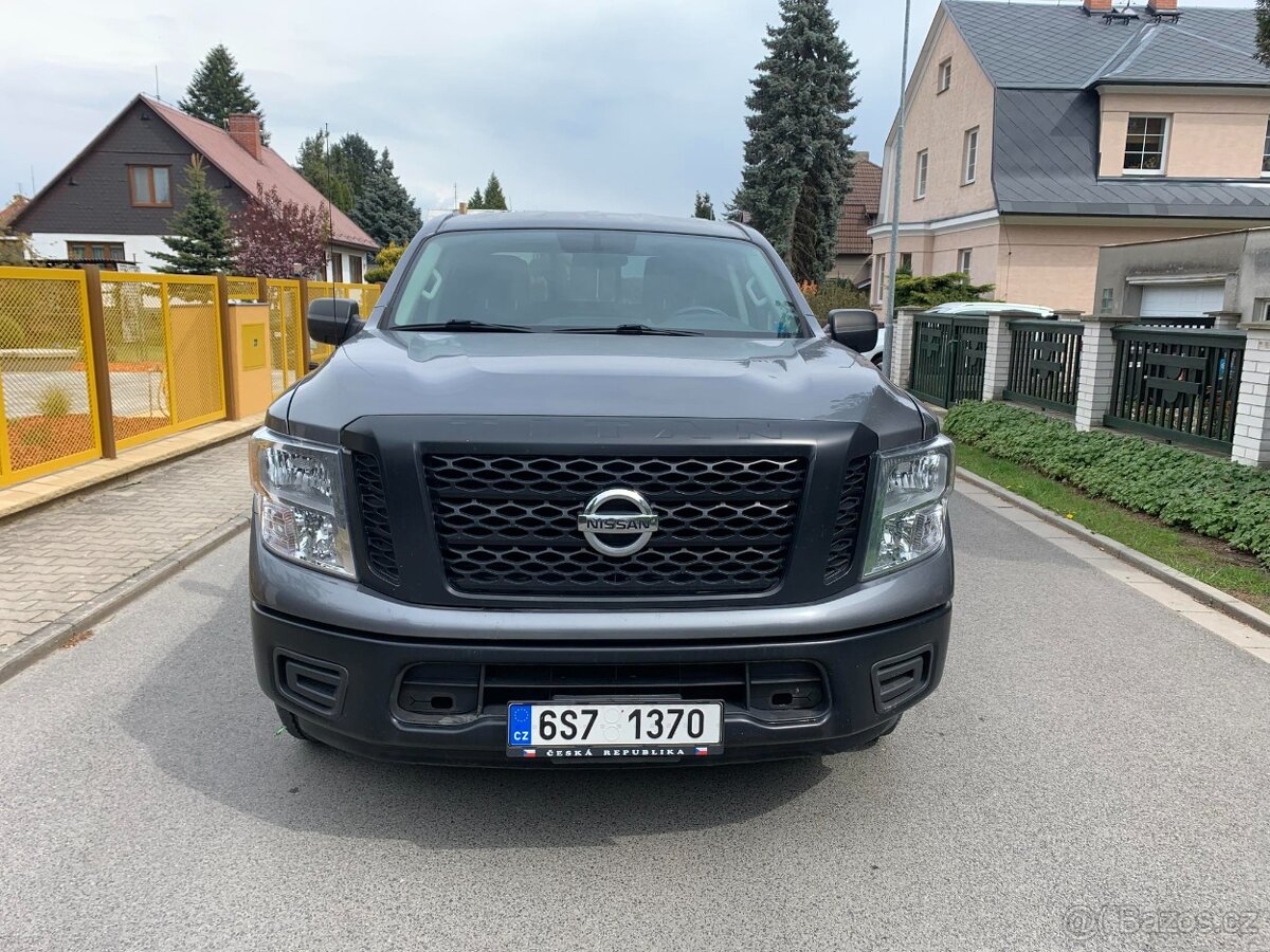 Nissan Titan 4x4 5.6L