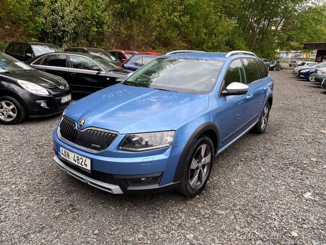 Škoda Octavia Scout 2.0TDI 135kW 4X4 tempomat xenony automat