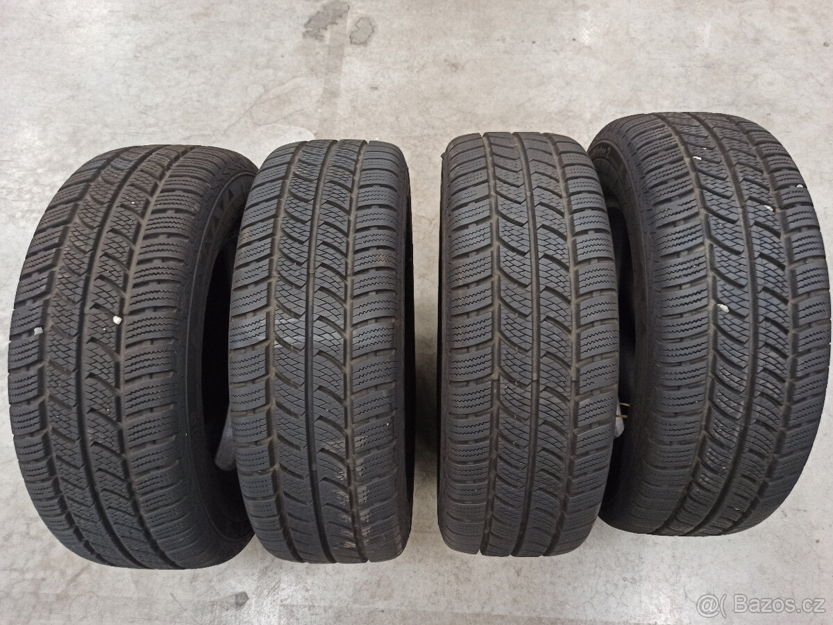 235/65R16C 118/116R Continental VancoWinter 2