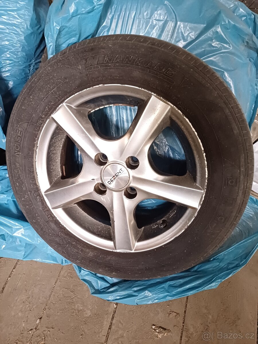 Kola + Pneu 165/70R z Mazdy 3