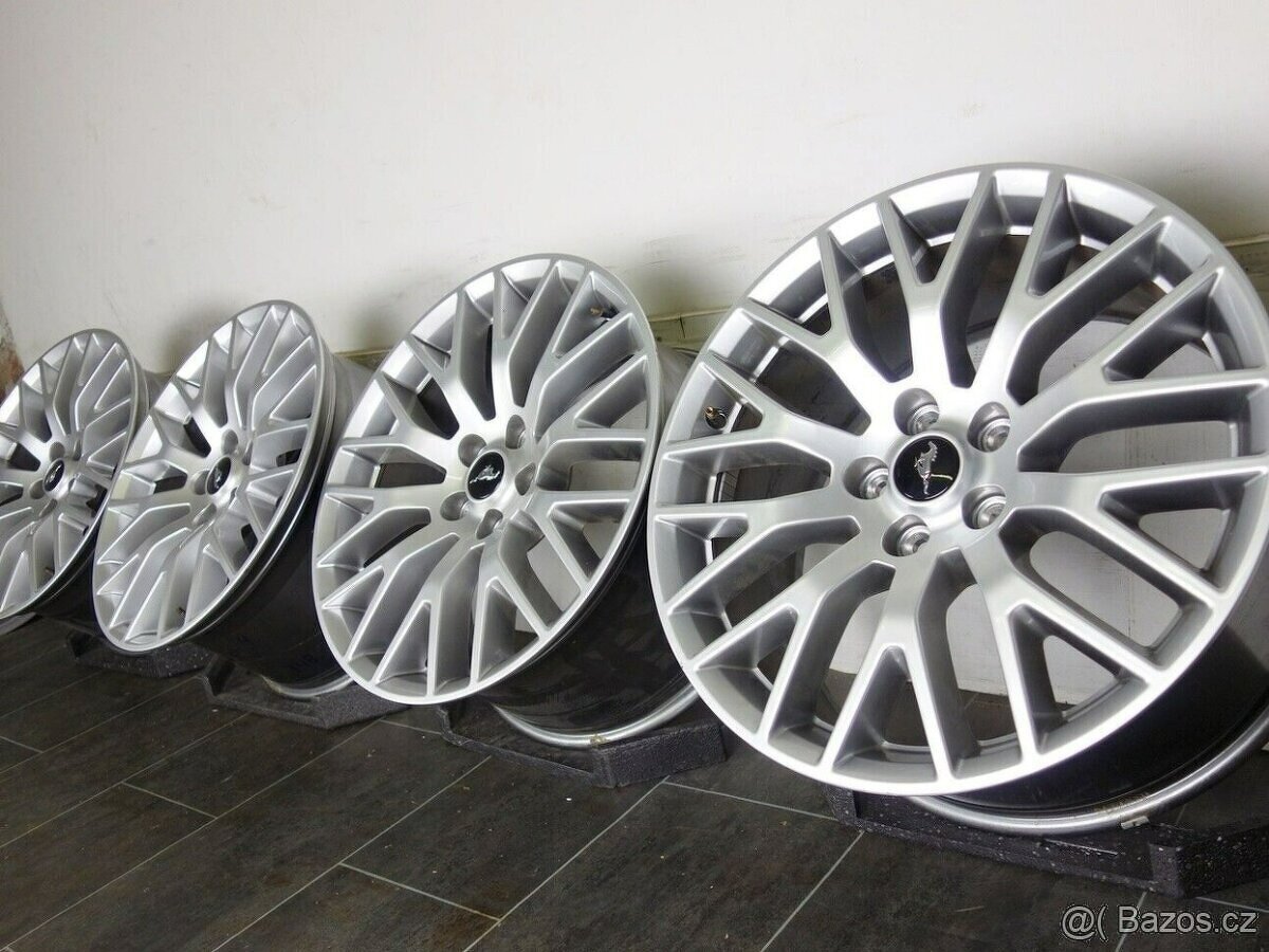 Originální alu kola 19" Ford Mustang 5x114,3