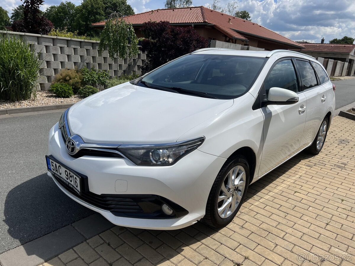 Toyota Auris 1.6 vvti 97 kW •1.majitel•Původ CZ•ODPOČET DPH