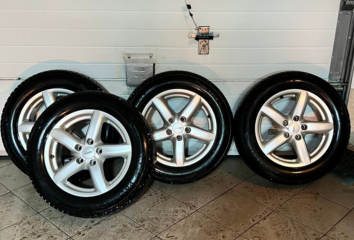 ALU kola 5x112 ET42 + zimní pneu 225/55 R16