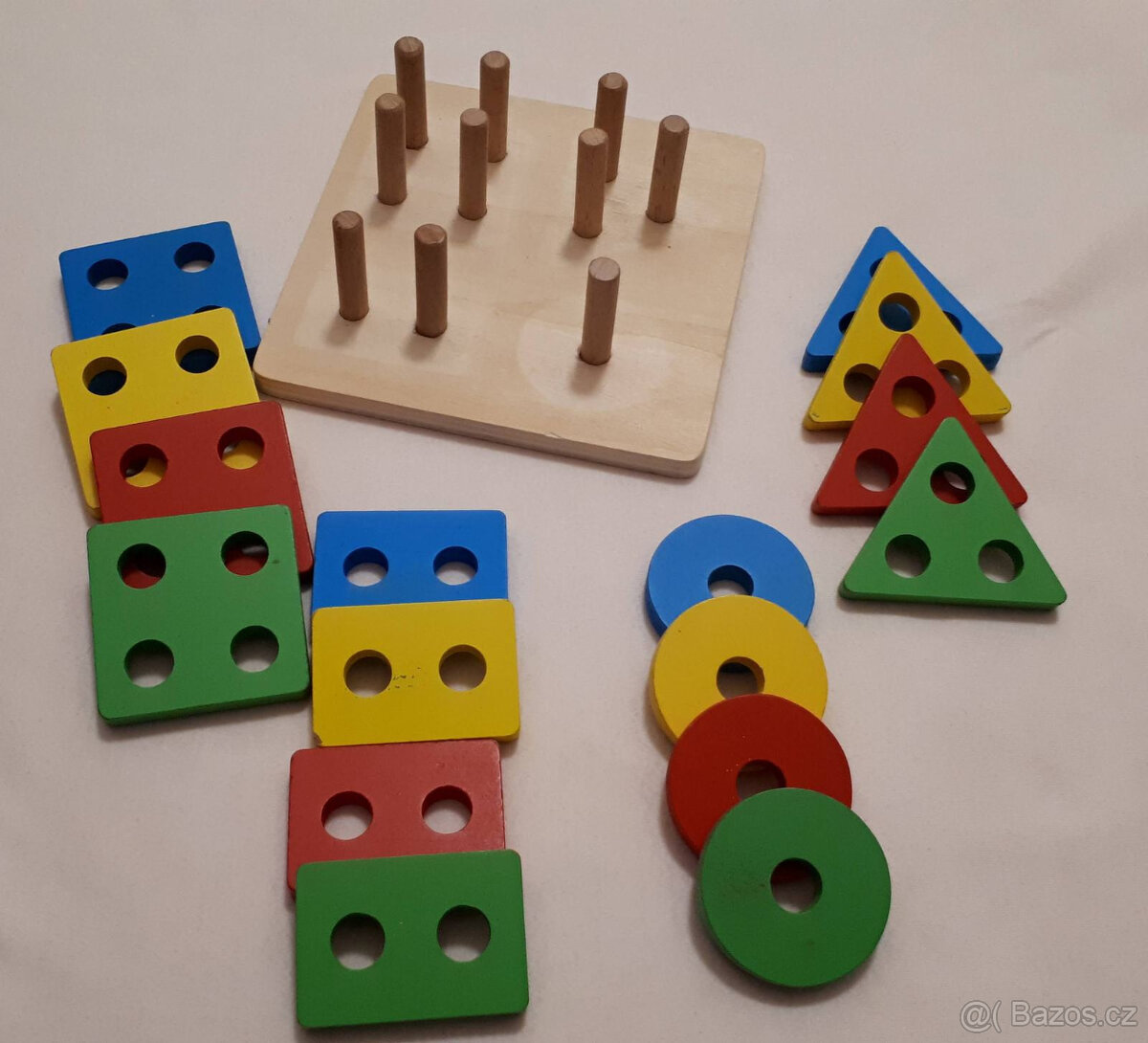 Viga - dětská barevná dřevěná vkládačka - tvary
