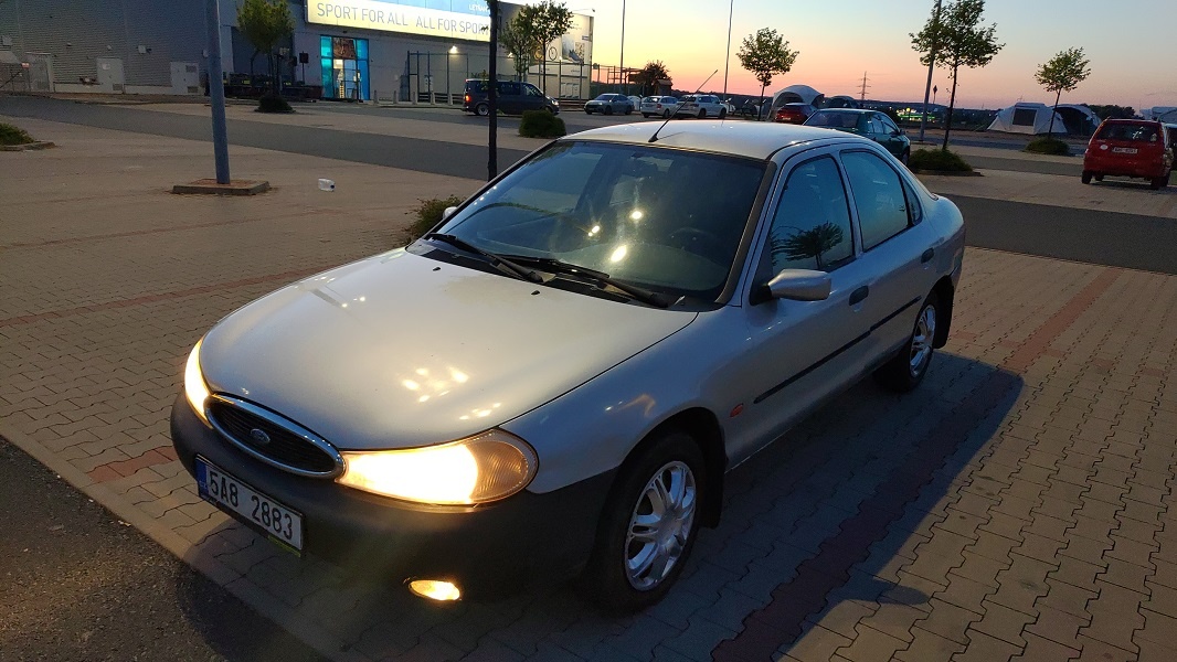 Ford Mondeo MK2 2.0i 16v Zetec liftback,1999,top motor,klima