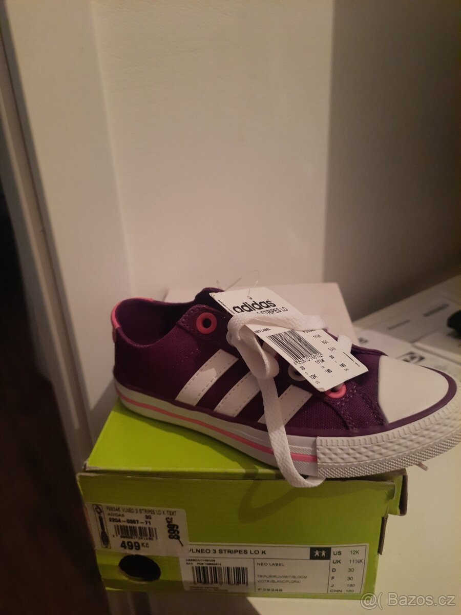 Nové dětské plátěnky Adidas vel. 30