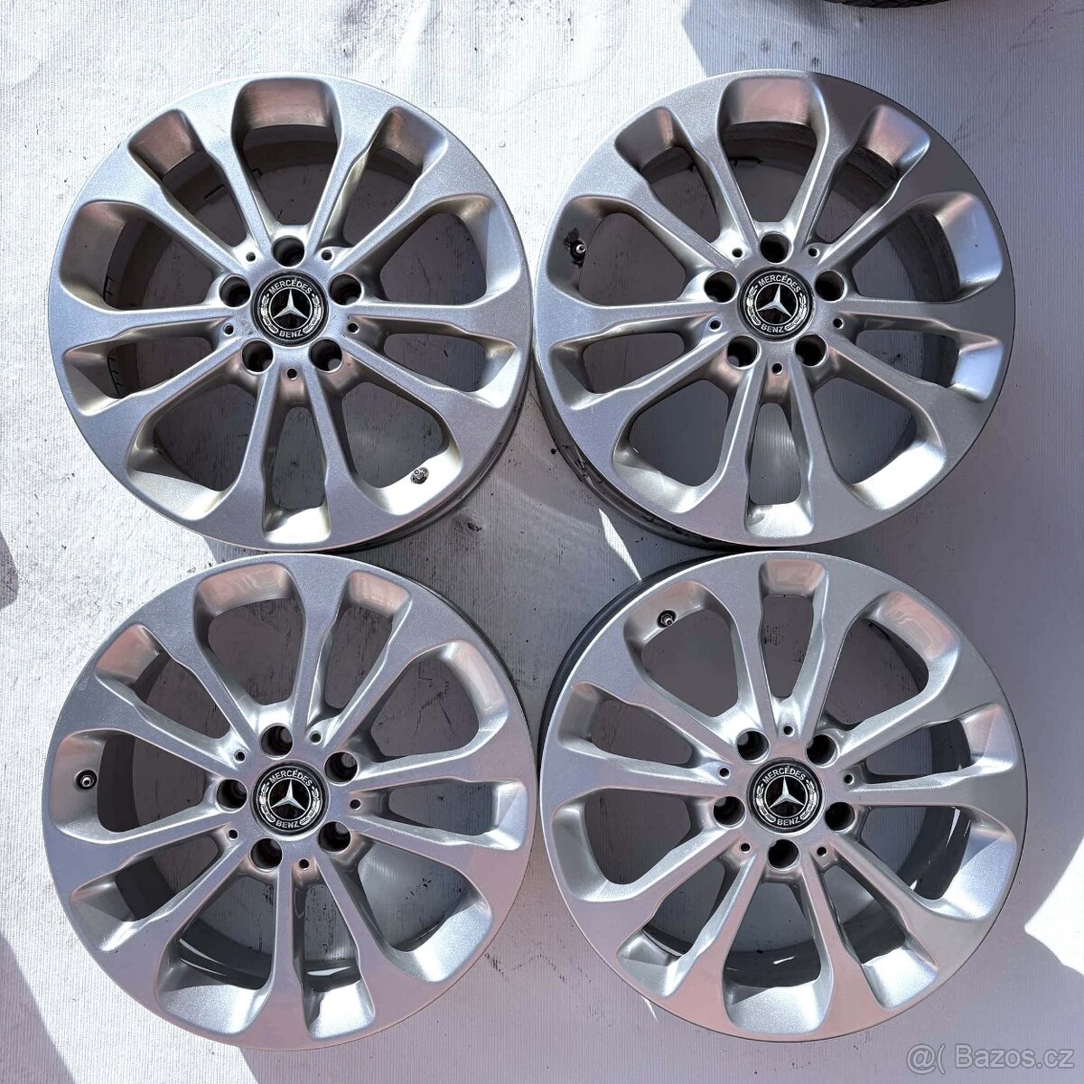 ALU KOLA MERCEDES GLA W176 W177 CLA VITO 5x112 17"