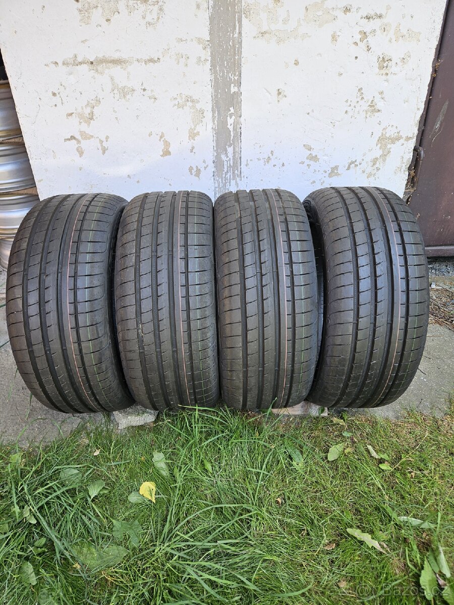 Nové letní pneu Goodyear 225/45 R17 94Y