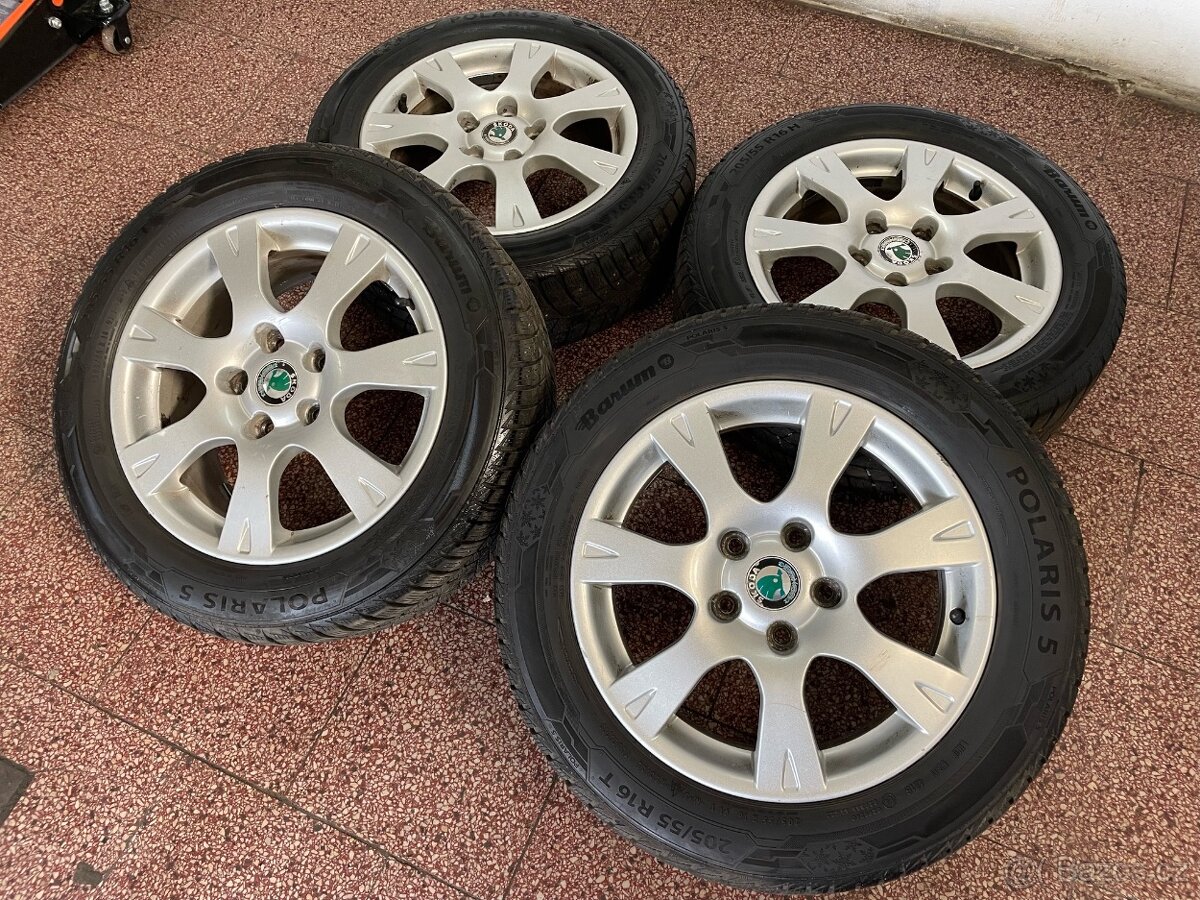 Originalní ALU kola Škoda 5x112 r16 zimní pneu 7,5mm