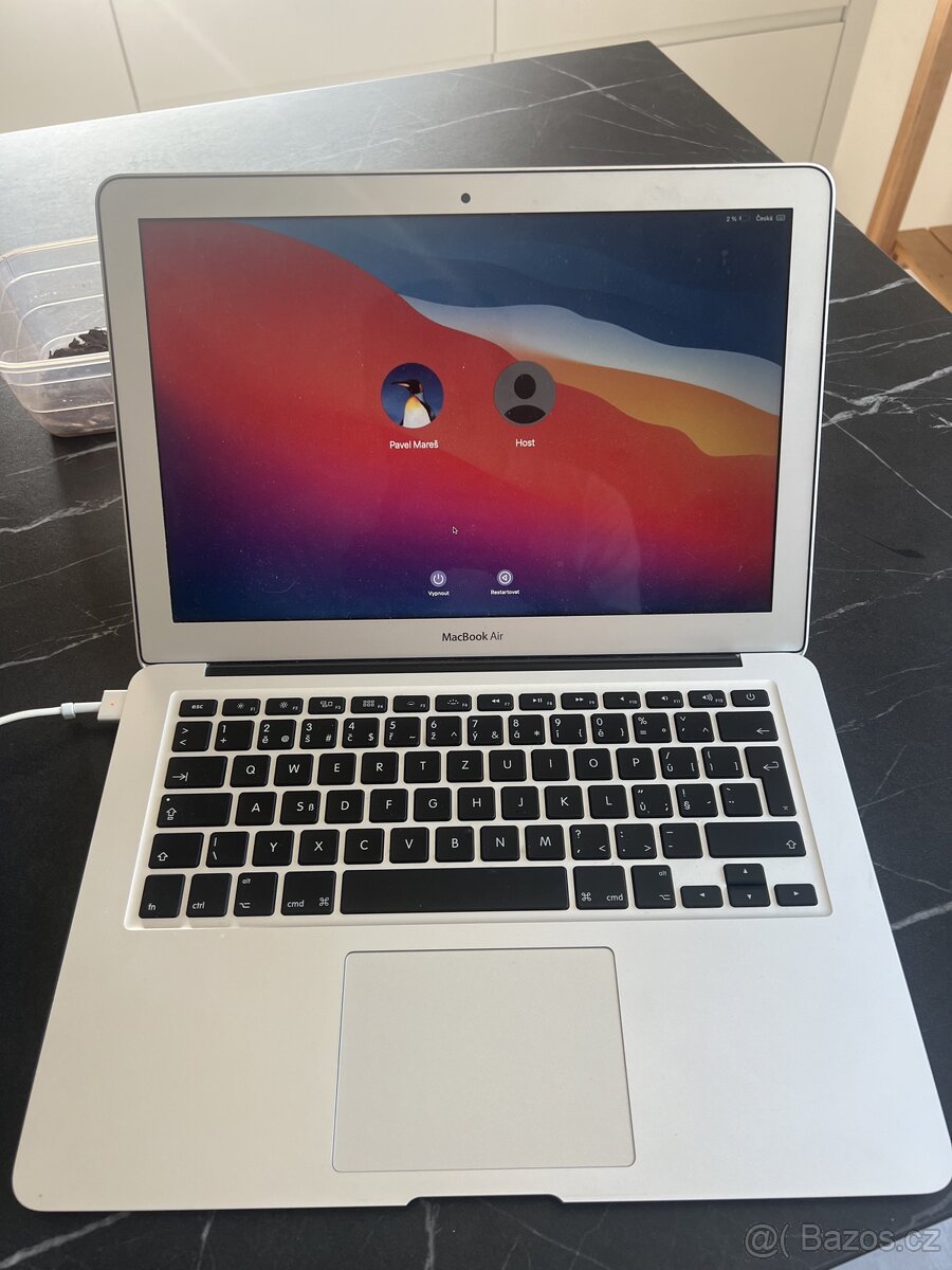 Apple MacBook Air 13" i5