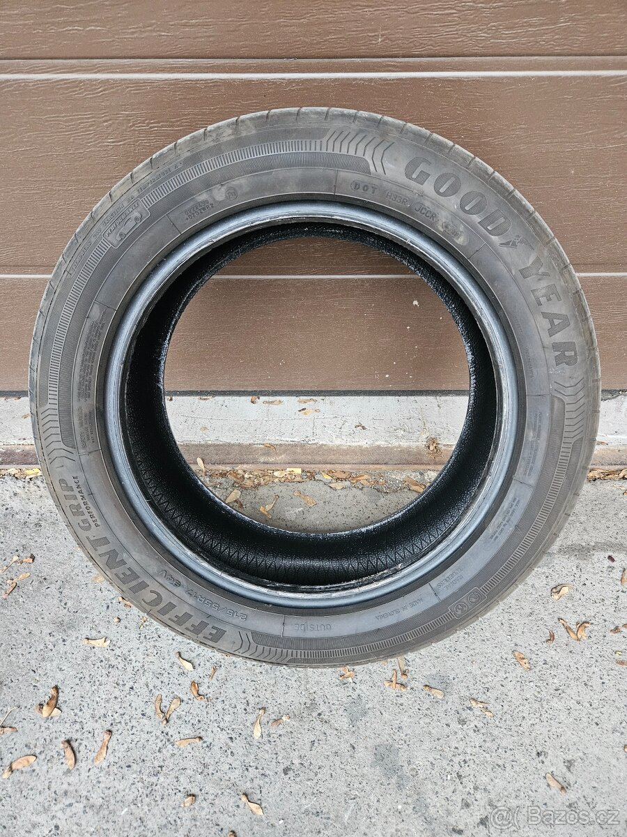 4ks letní pneu Goodyear Efficientgrip Performance 215/55 R17