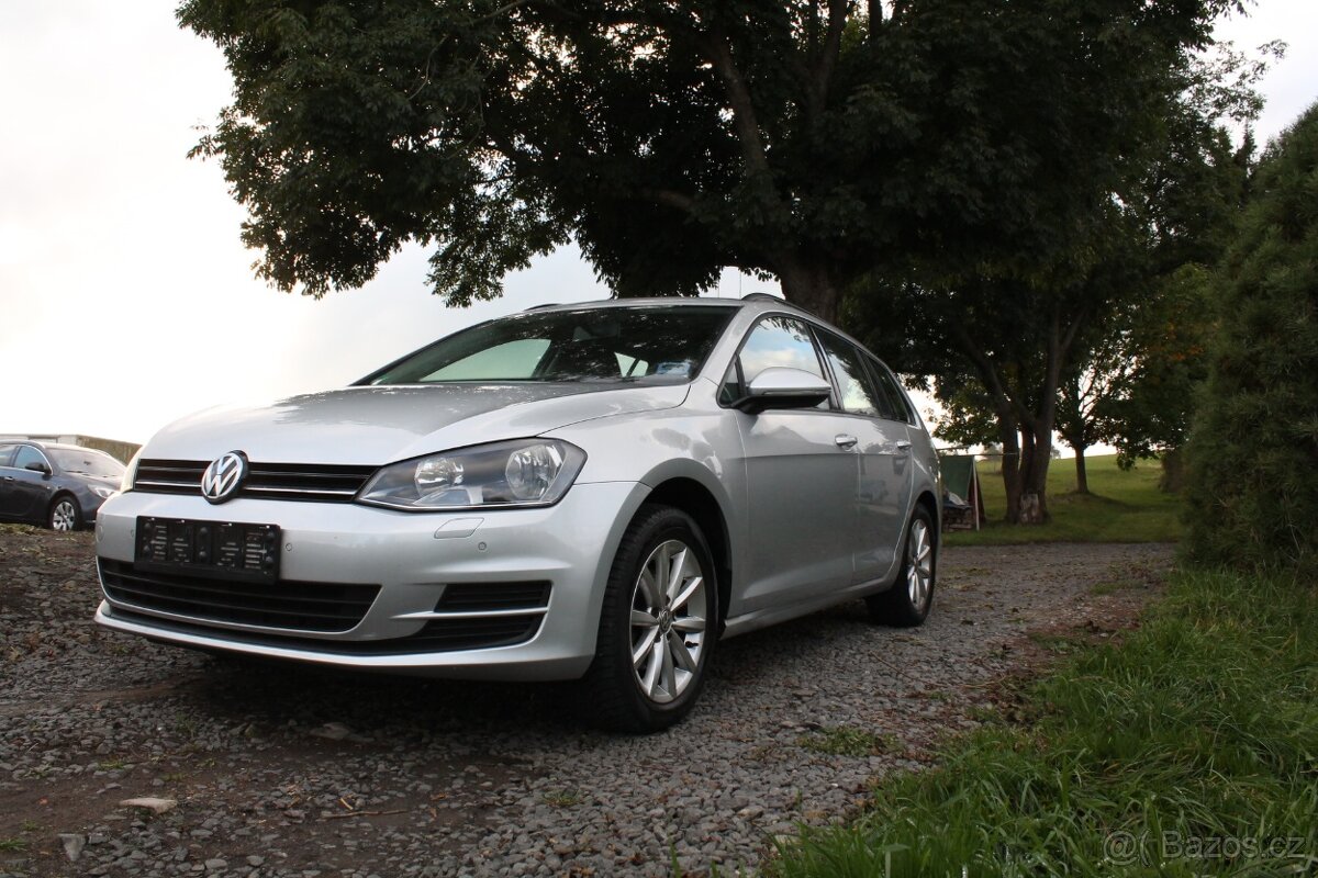 Volkswagen Golf 71.2TSi, 77kW, Servisní kniha, 2 x Majitel