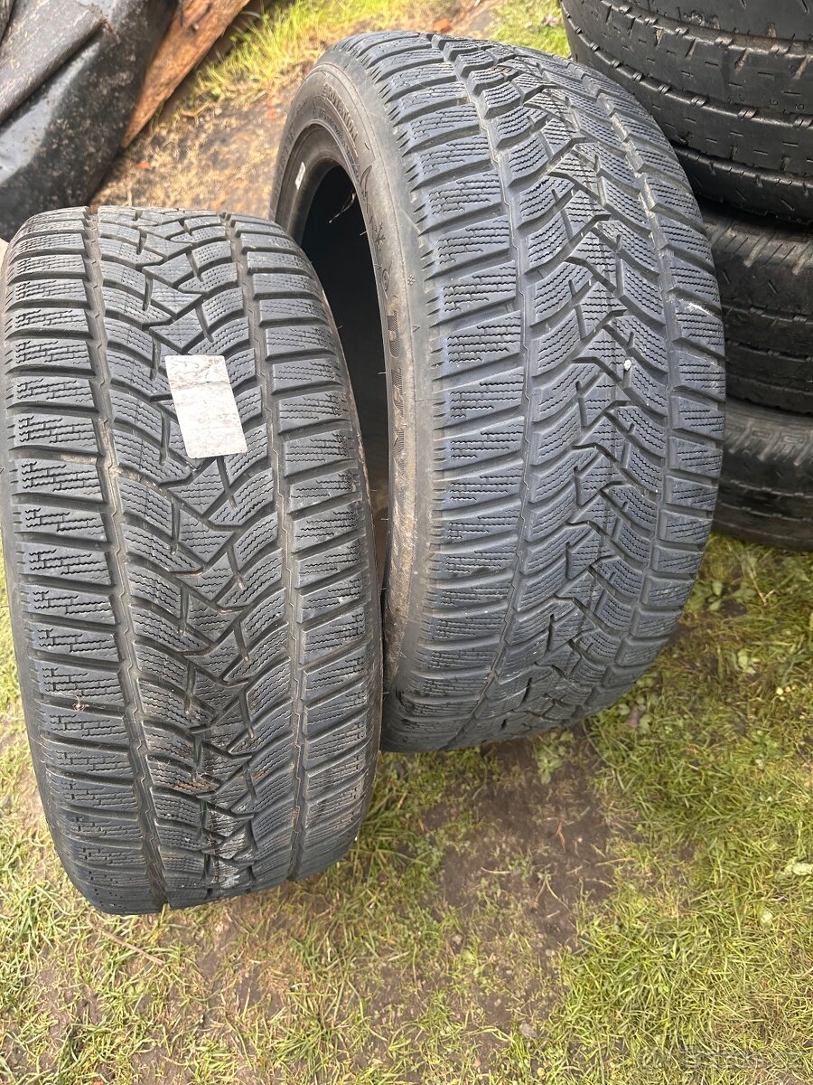 2ks zimních pneu 235/45 r18 - Dunlop