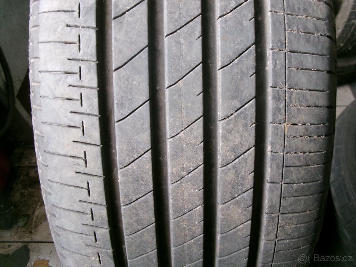 215/45 R18 BRIDGESTONE (2x6 a 2x5,5mm) č.14958